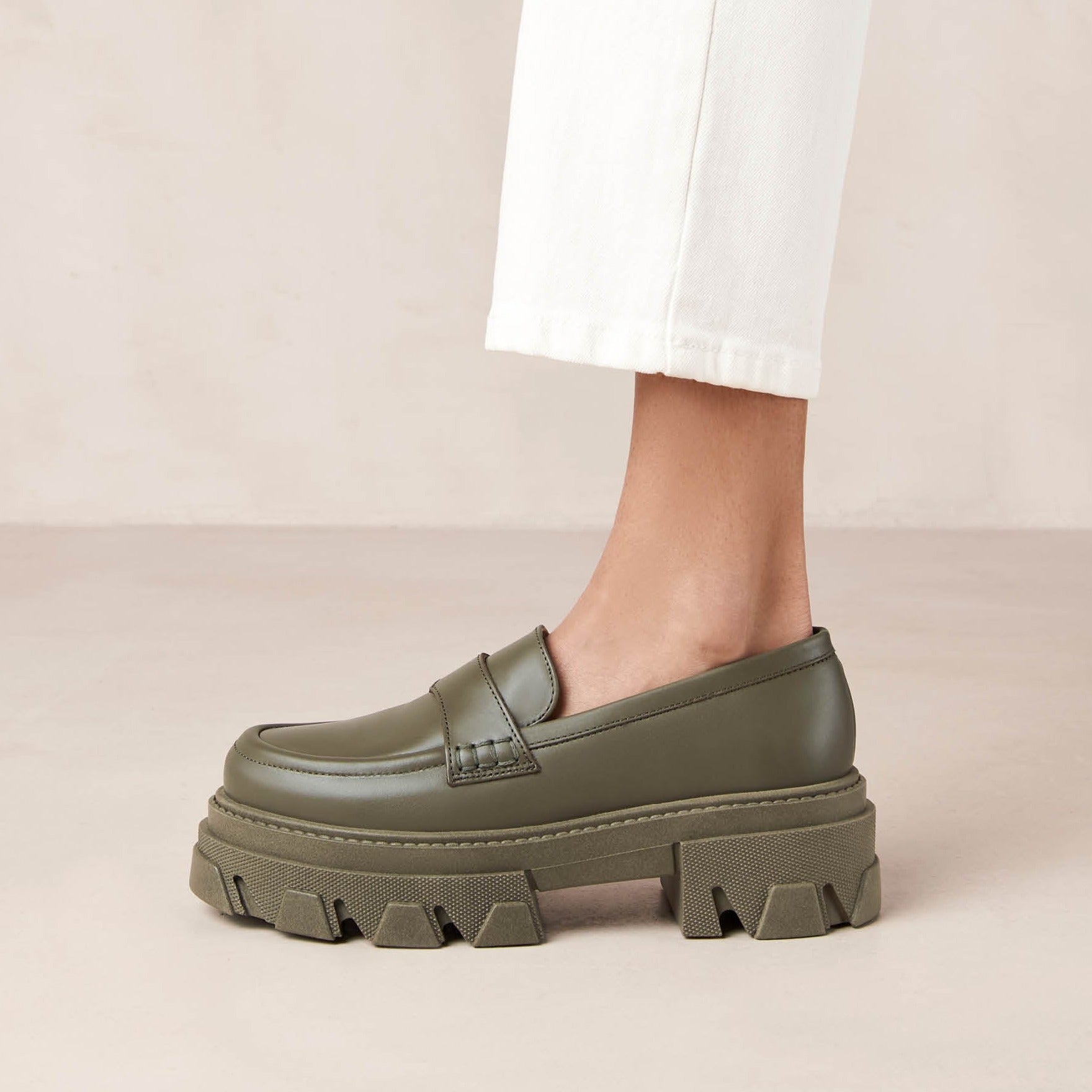 Trailblazer Green Leather Loafers - Image 3