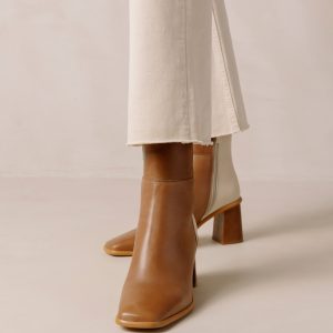West Bicolor Camel Cream Leather Ankle Boots